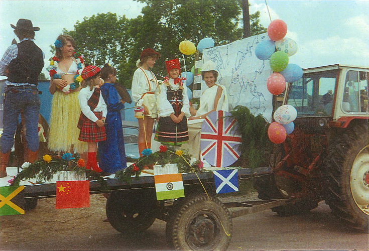Rule Britannia float Carnival 1980 500px